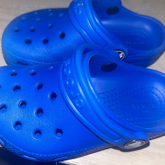 Crocs Kids Blue Clogs - Picture 4 of 4